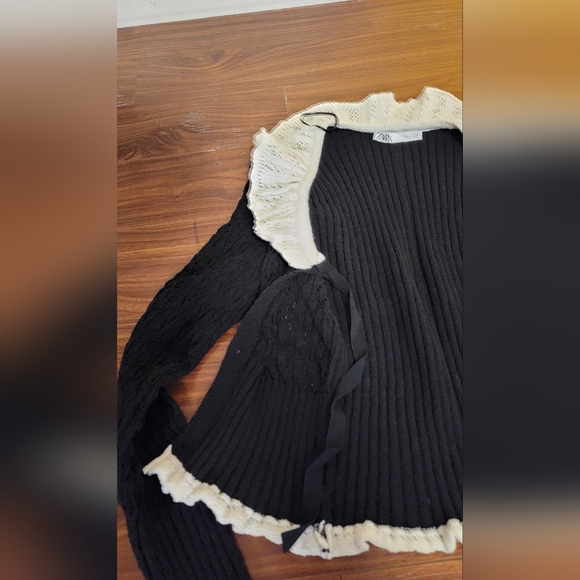 Zara black and white frill cardigan - Picture 2 of 6